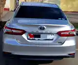 Toyota Camry, 2017-4