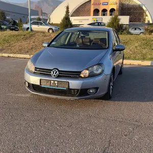 Volkswagen Golf, 2010