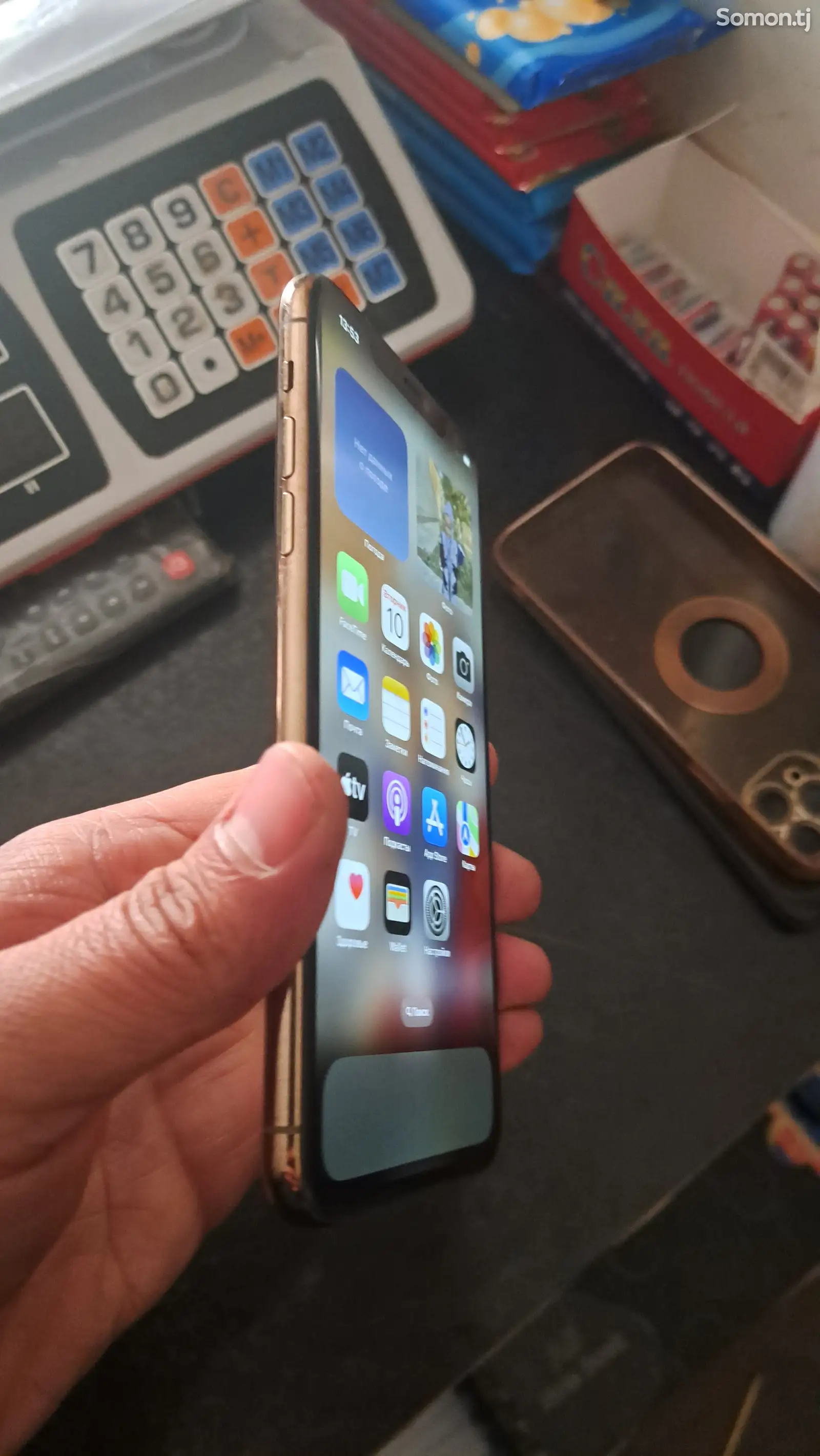 Apple iPhone 11 Pro Max, 256 gb, Gold-1