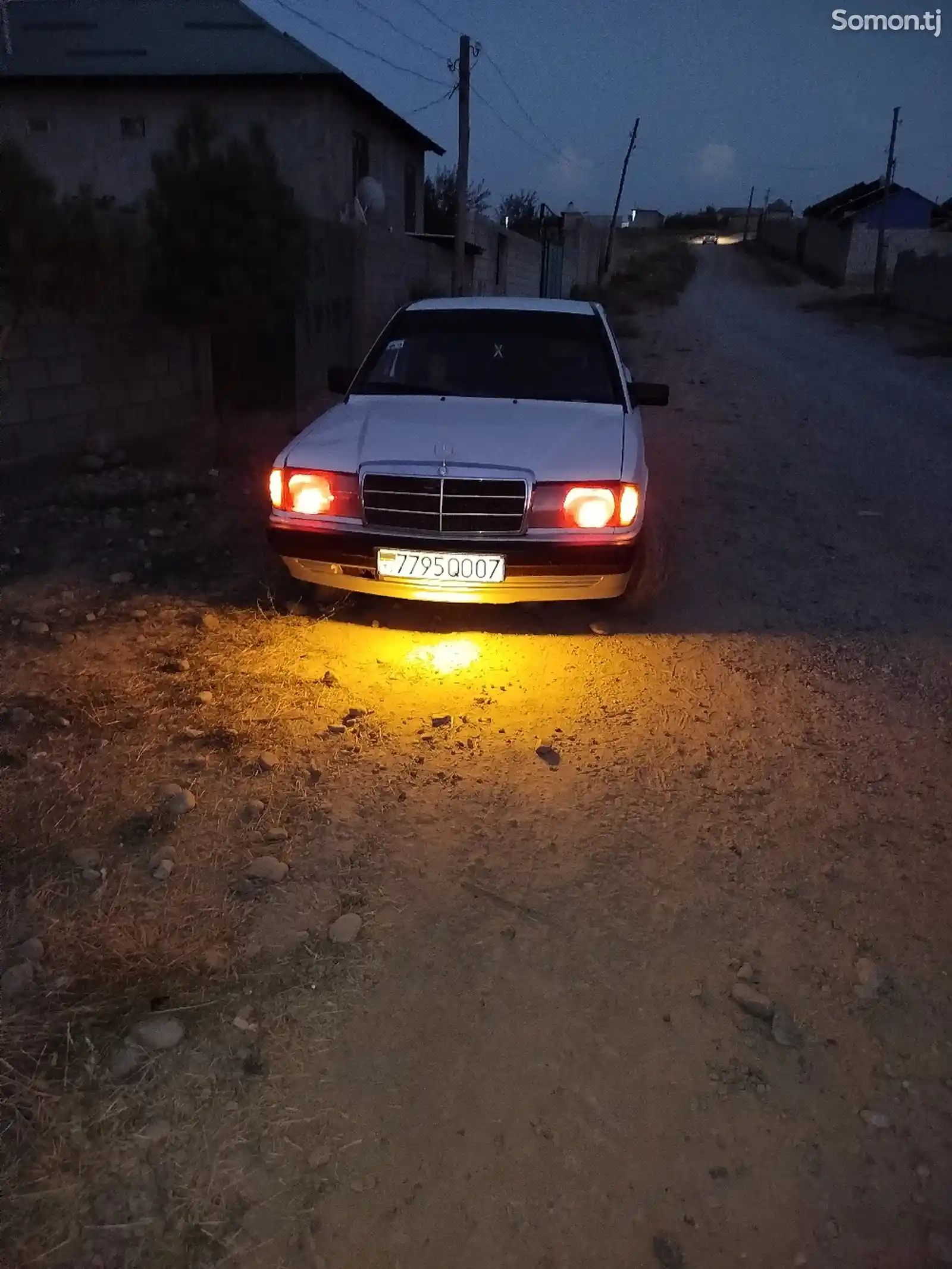 Mercedes-Benz W201, 1990-3