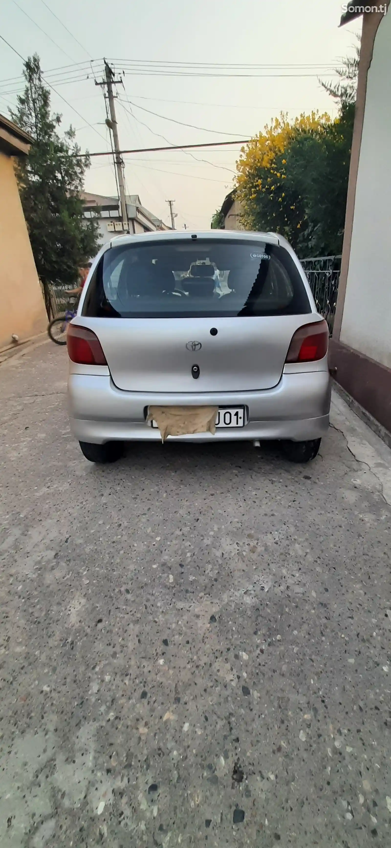 Toyota Vitz, 1999-1