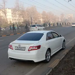 Toyota Camry, 2011