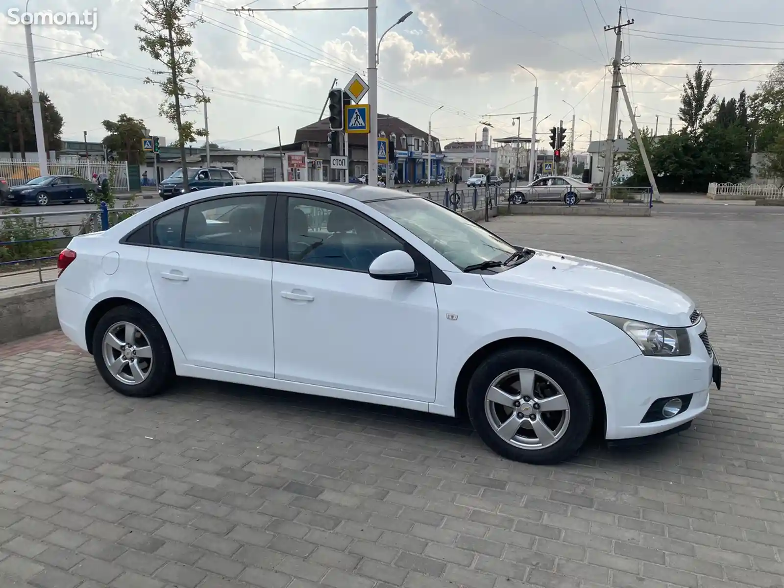 Chevrolet Cruze, 2011-1