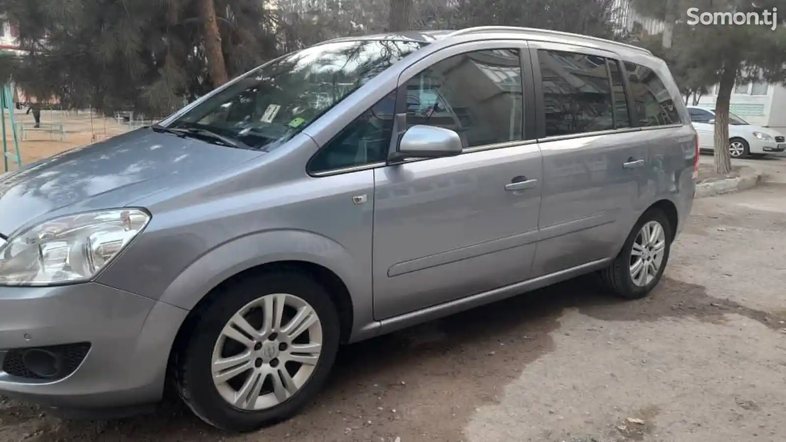 Opel Zafira, 2010-9