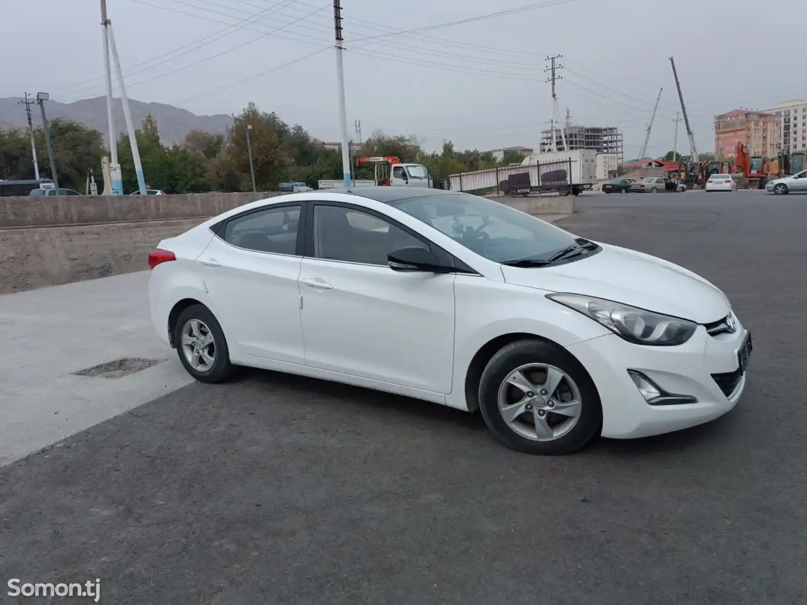 Hyundai Avante, 2013-3