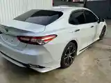 Toyota Camry, 2018-3