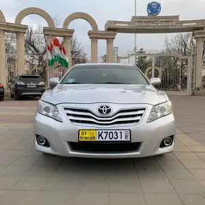 Toyota Camry, 2010