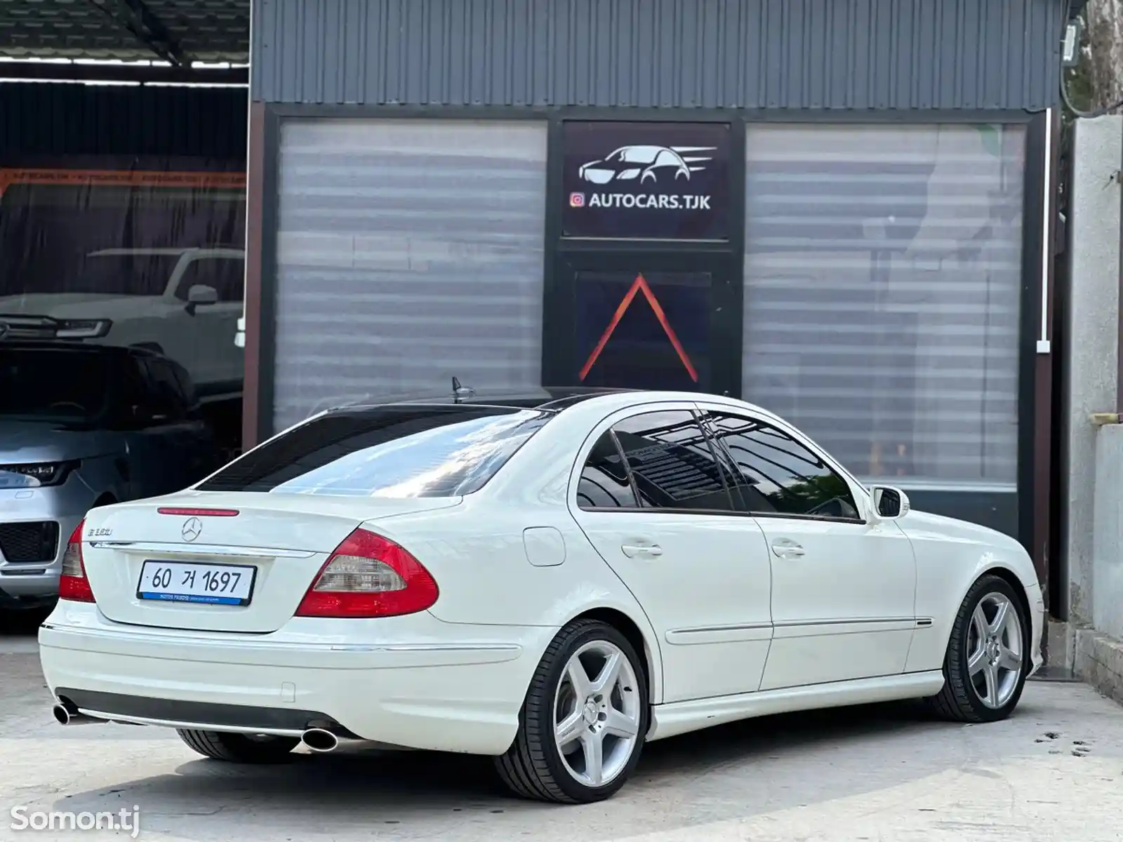 Mercedes-Benz E class, 2008-5