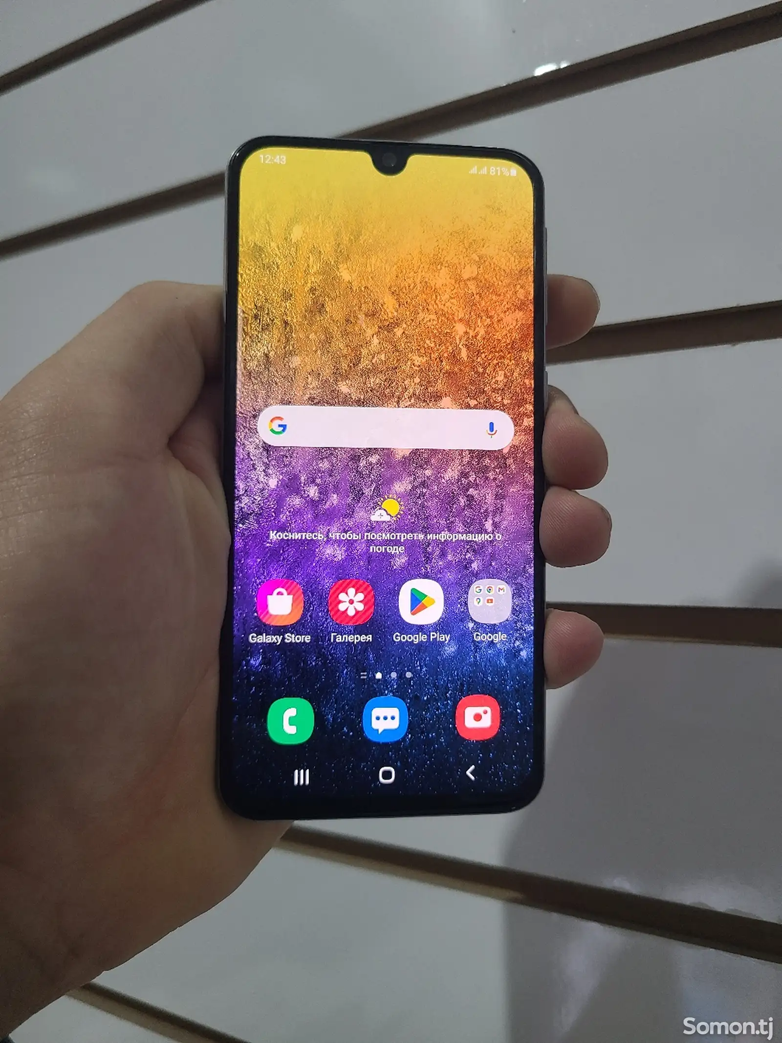 Samsung Galaxy A40-2