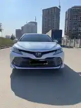 Toyota Camry, 2018-15