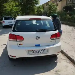 Volkswagen Golf, 2011