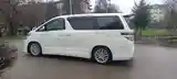 Toyota Vellfire, 2014-6