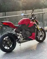 Мотоцикл Ducati Streetfighter-3