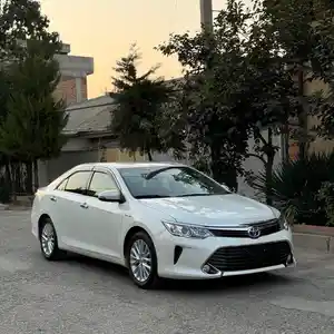 Toyota Camry, 2015