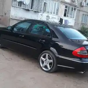 Mercedes-Benz E class, 2009