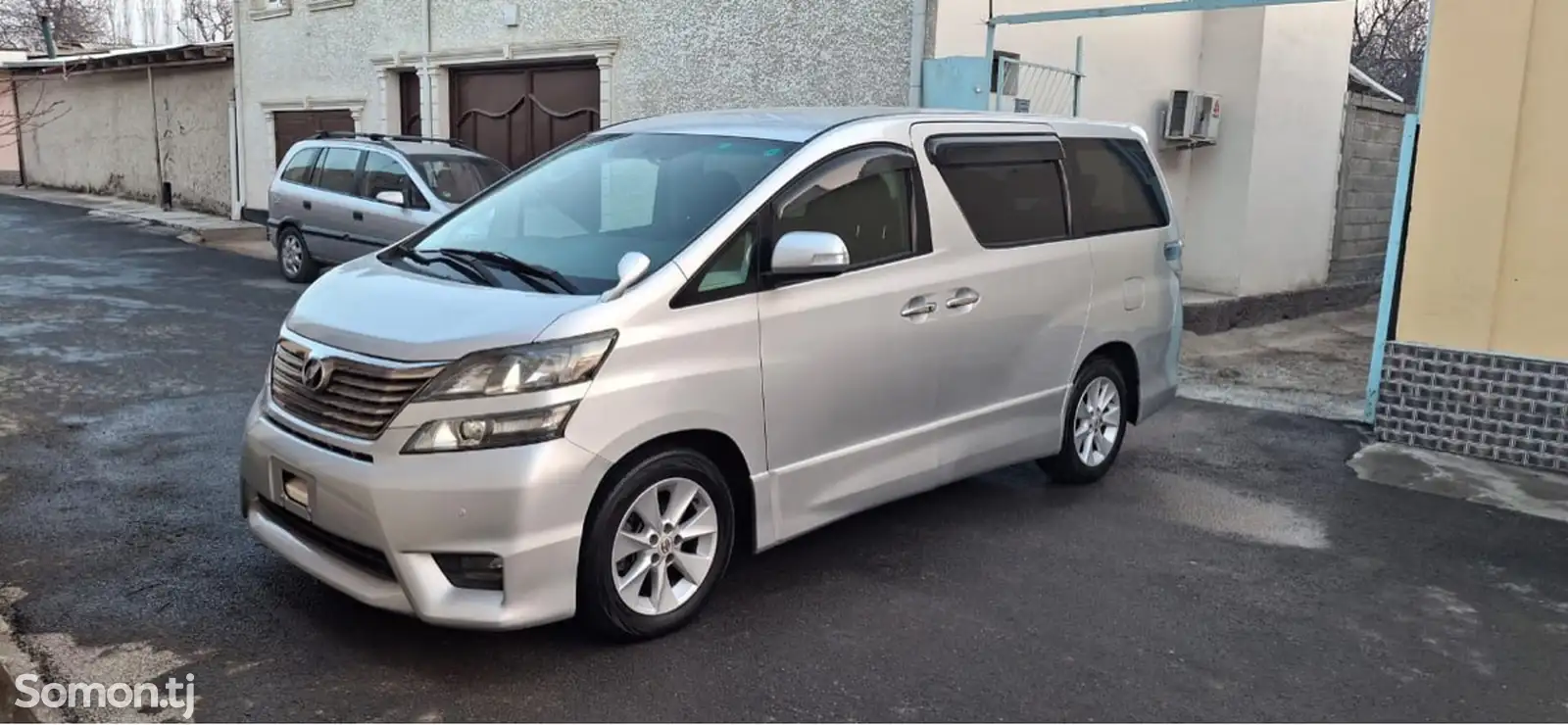 Toyota Vellfire, 2014-1