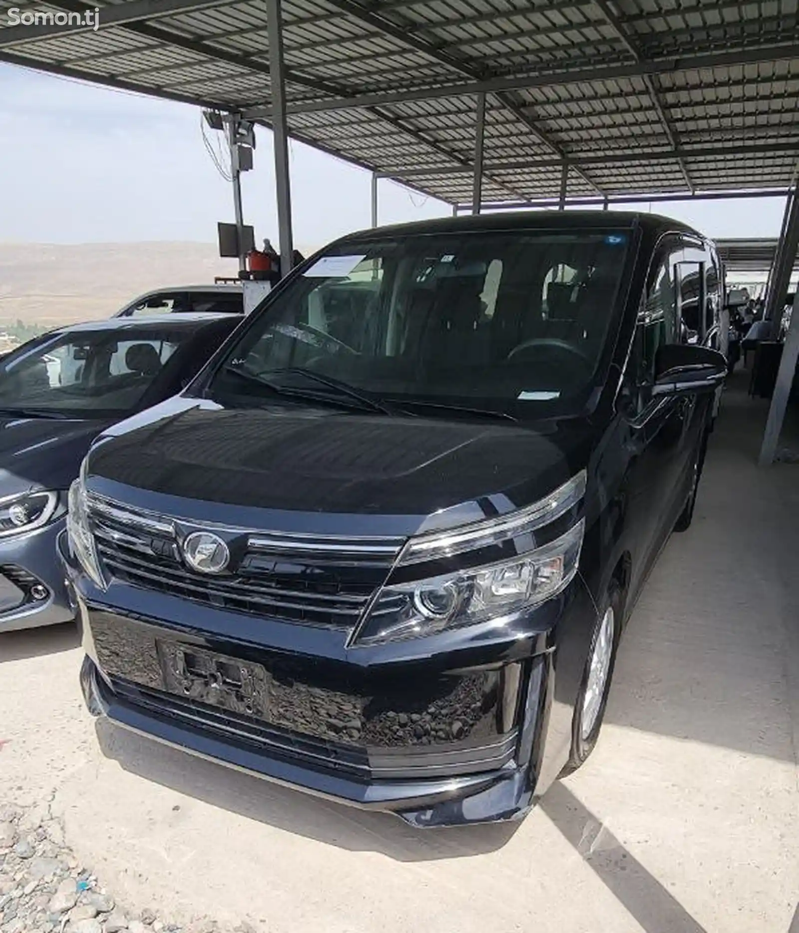 Toyota Voxy, 2014-2