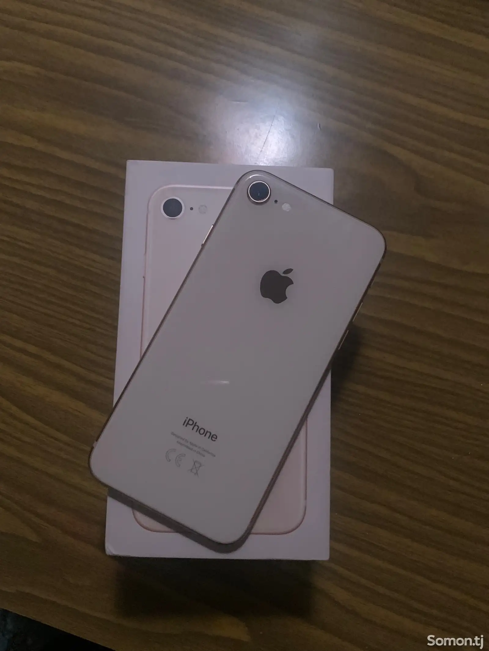 Apple iPhone 8, 64 gb, Gold-1