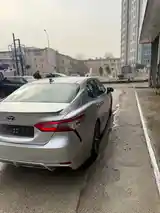 Toyota Camry, 2019-6