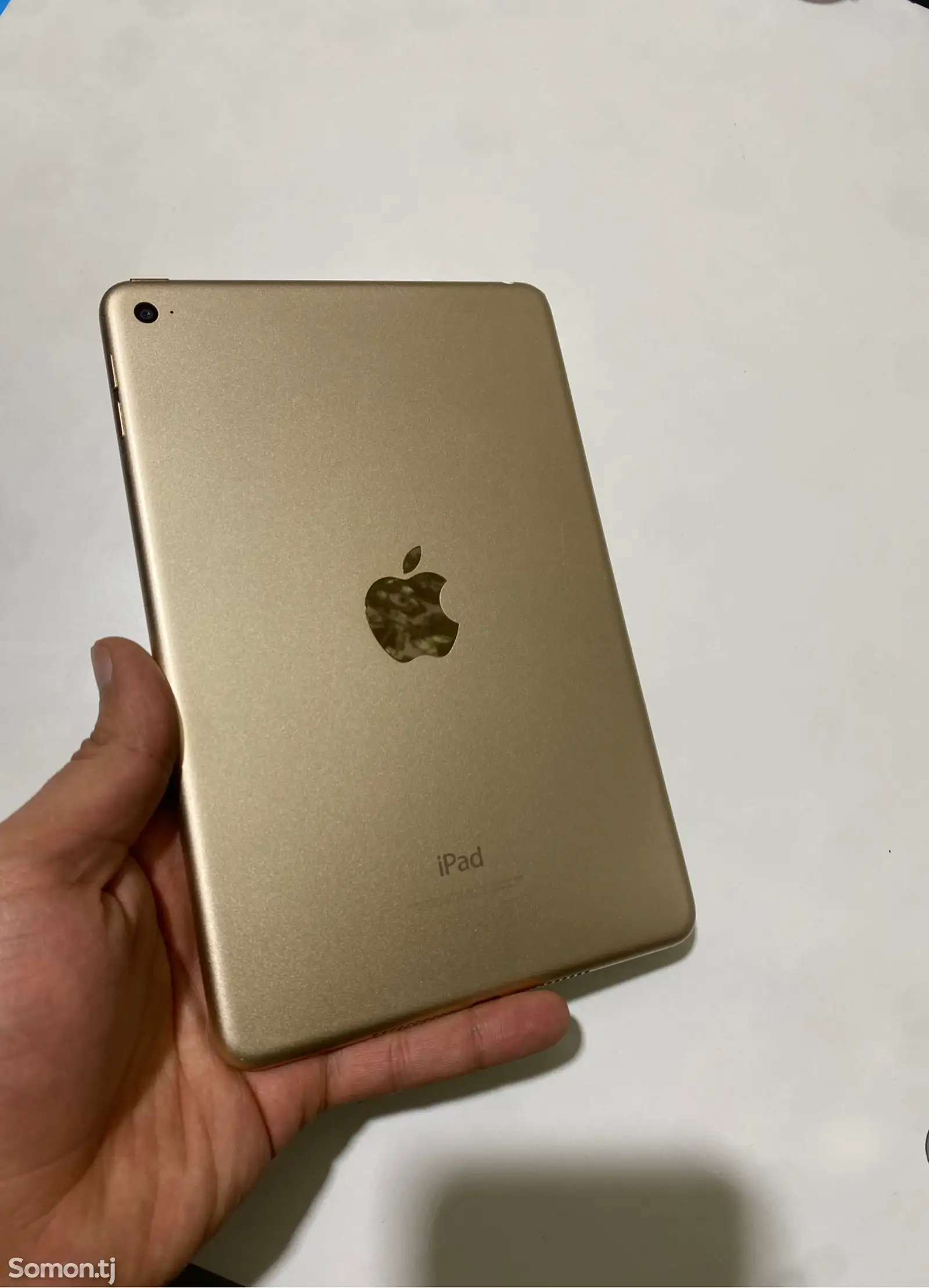 Apple iPad mini 4 64gb-1