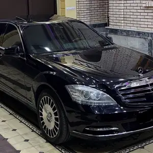 Mercedes-Benz S class, 2013