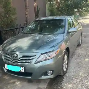 Toyota Camry, 2011