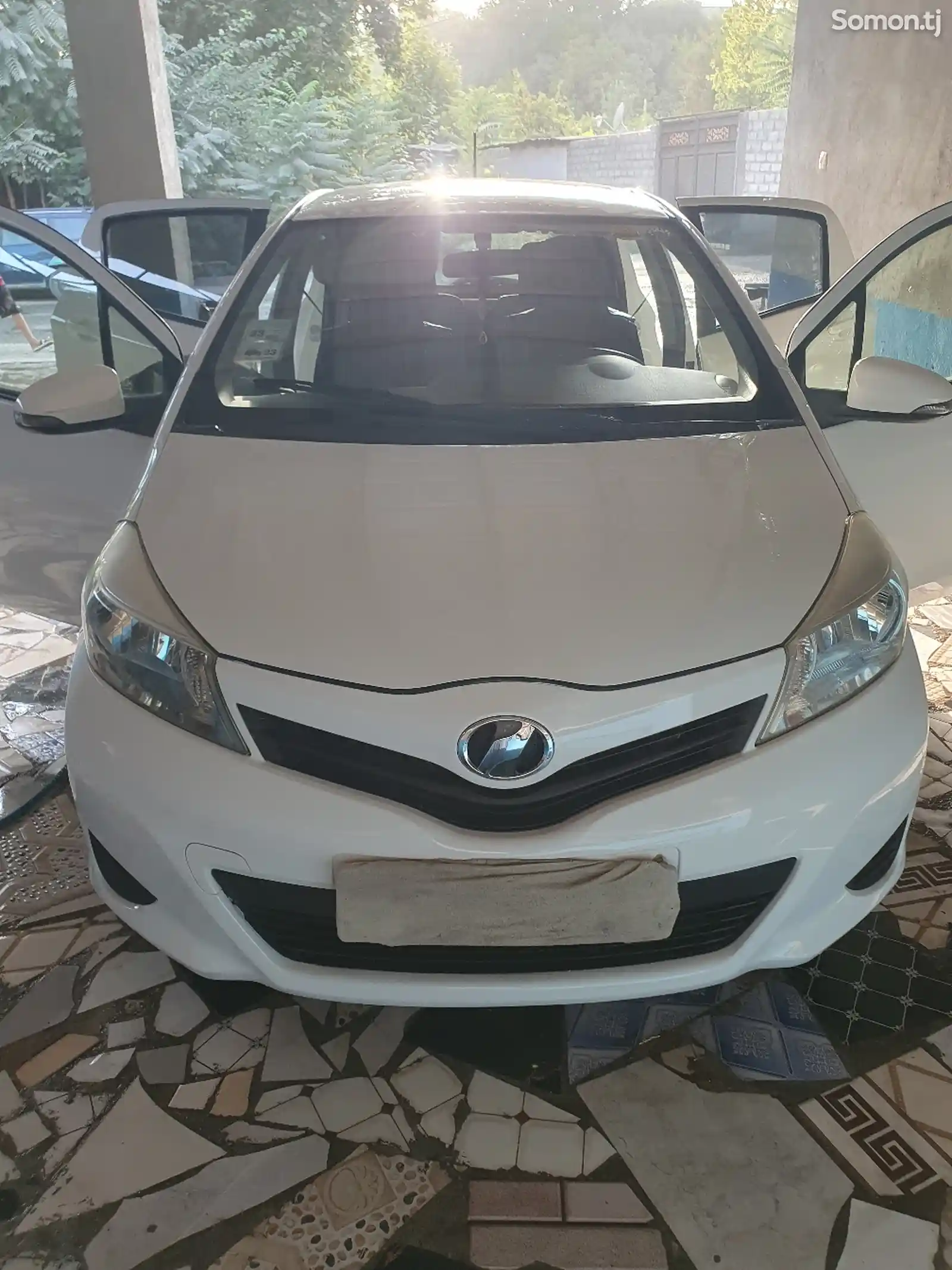 Toyota Vitz, 2012-1