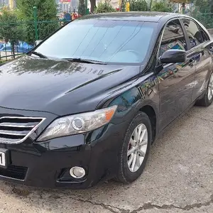 Toyota Camry, 2011