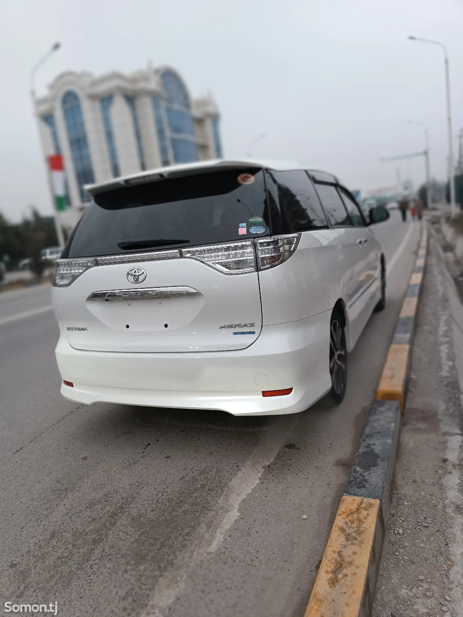 Toyota Estima, 2014-1