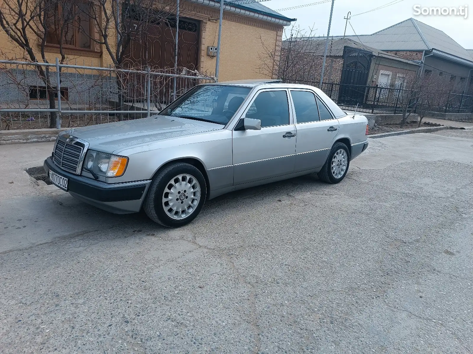 Mercedes-Benz W124, 1993-1