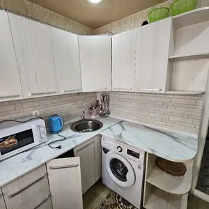 2-комн. квартира, 2 этаж, 60м², 20мкр