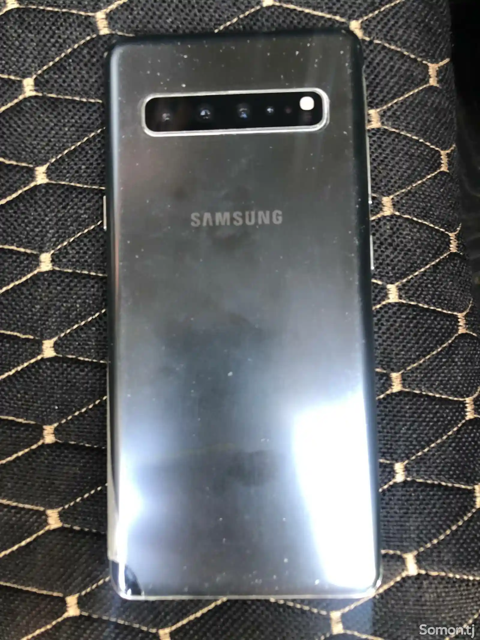 Samsung Galaxy S10 5G-2