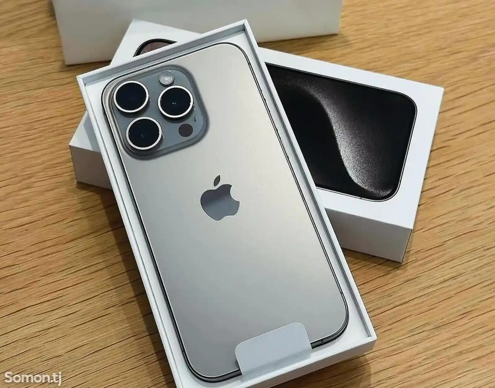 Apple iPhone Xr, 128 gb, Coral в корпусе 15 Pro-1