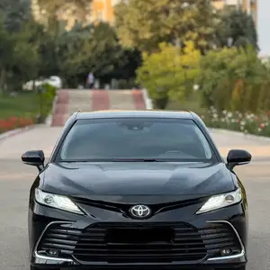 Toyota Camry, 2018