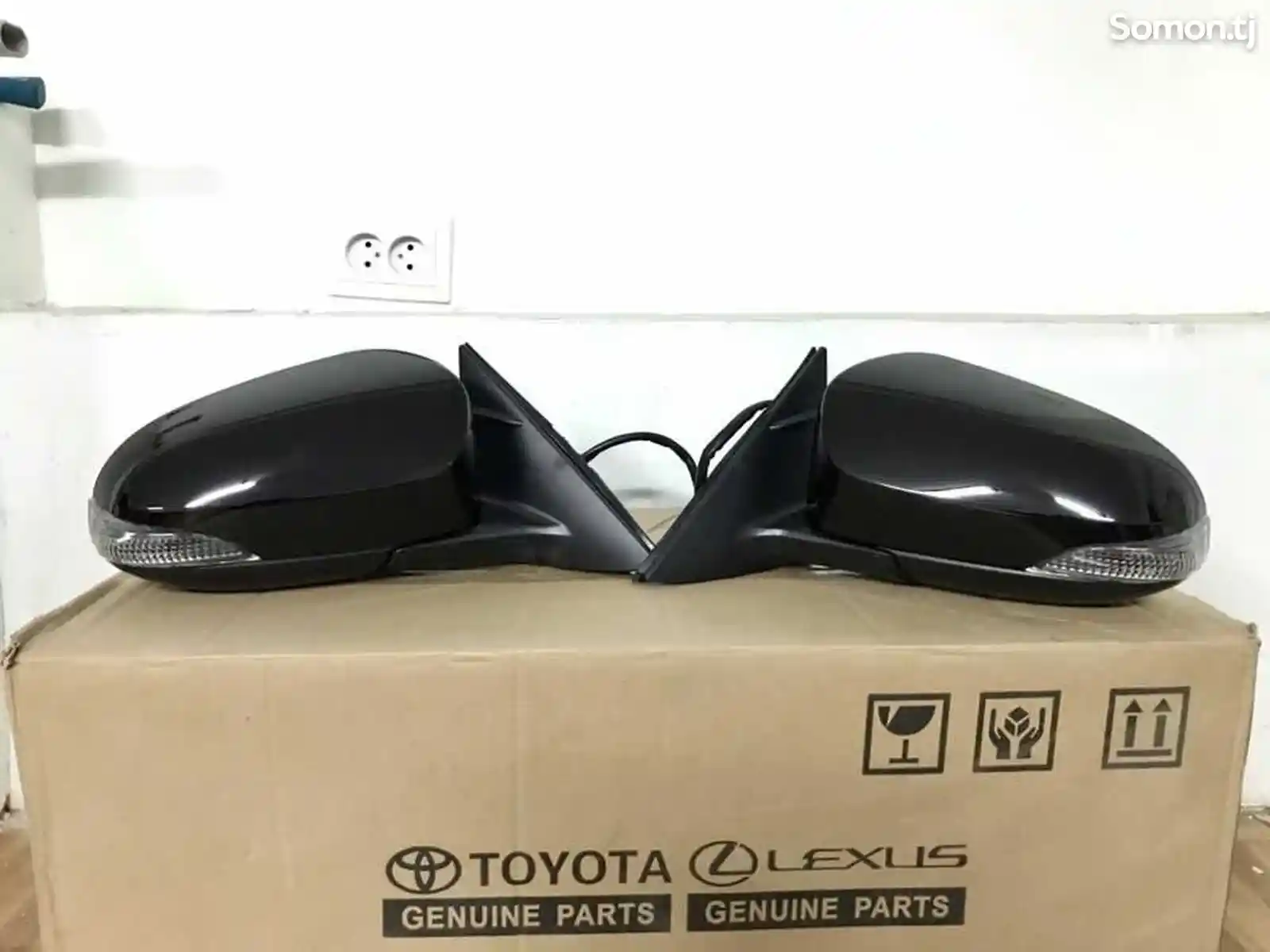 Боковые зеркала от Toyota Camry 5-1
