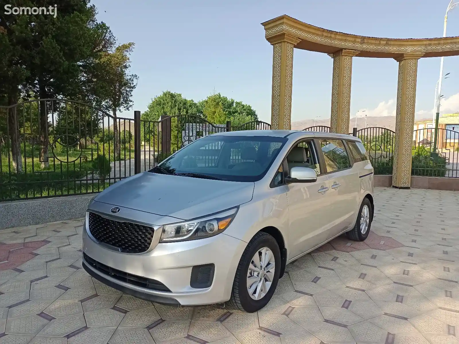 Kia Sedona, 2015-1