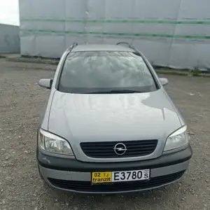 Opel Zafira, 2001