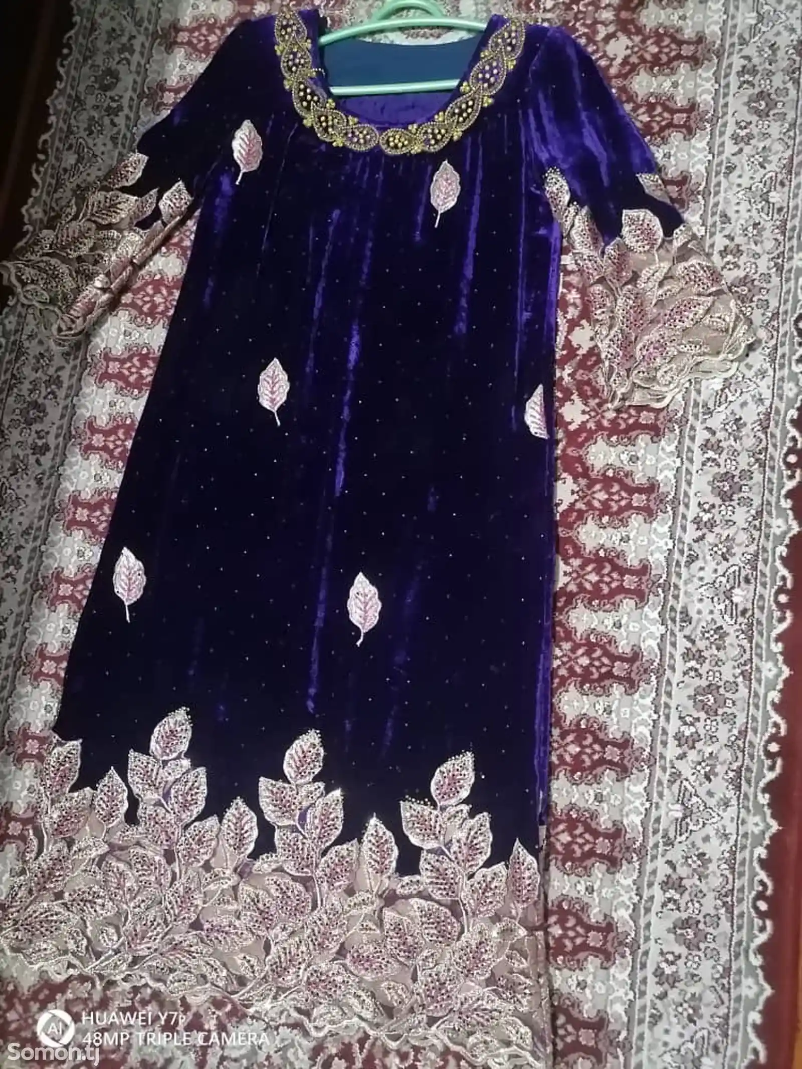 Национальное платье Велюр с вышивкой-2