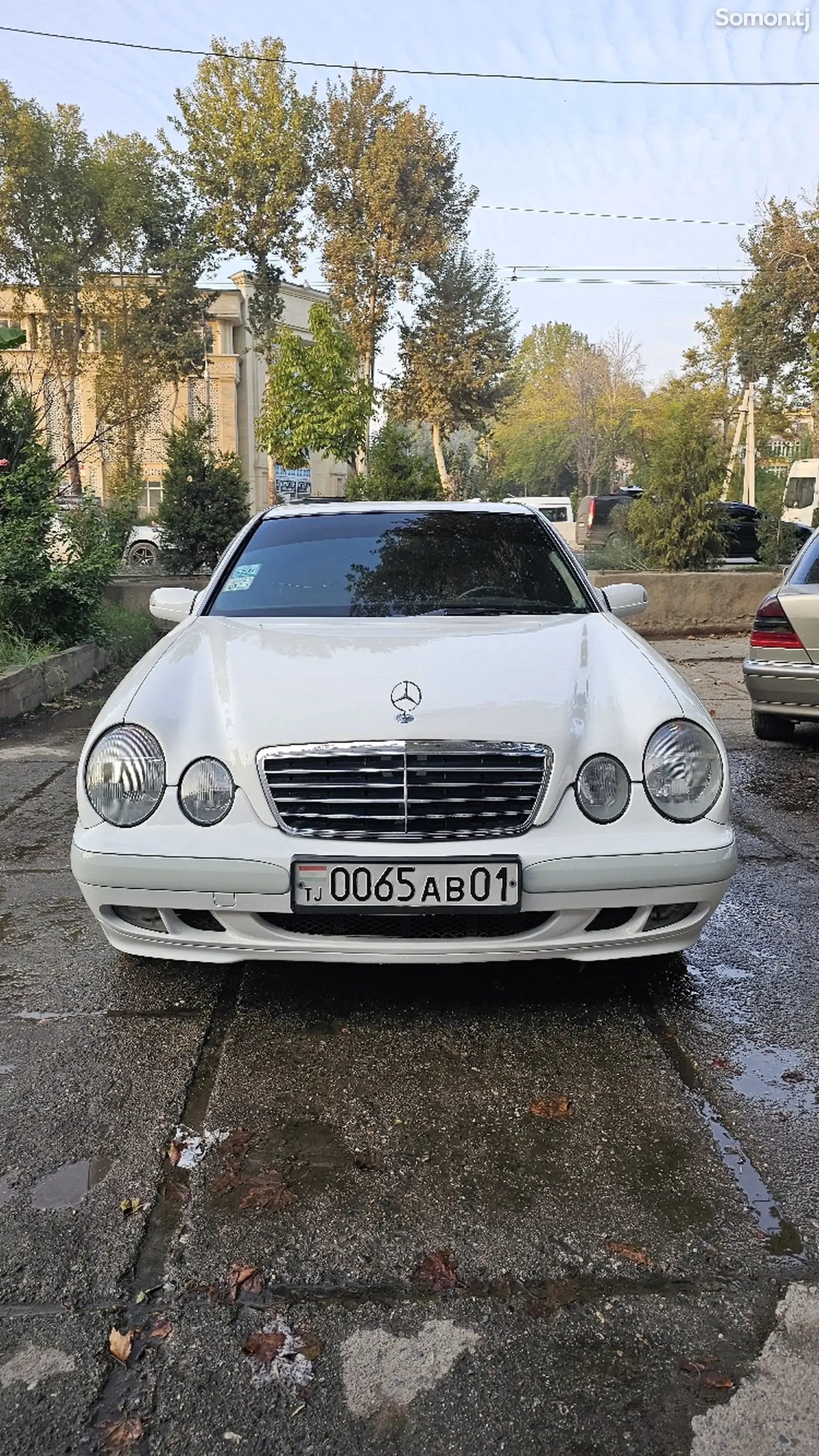 Mercedes-Benz E class, 2000-1