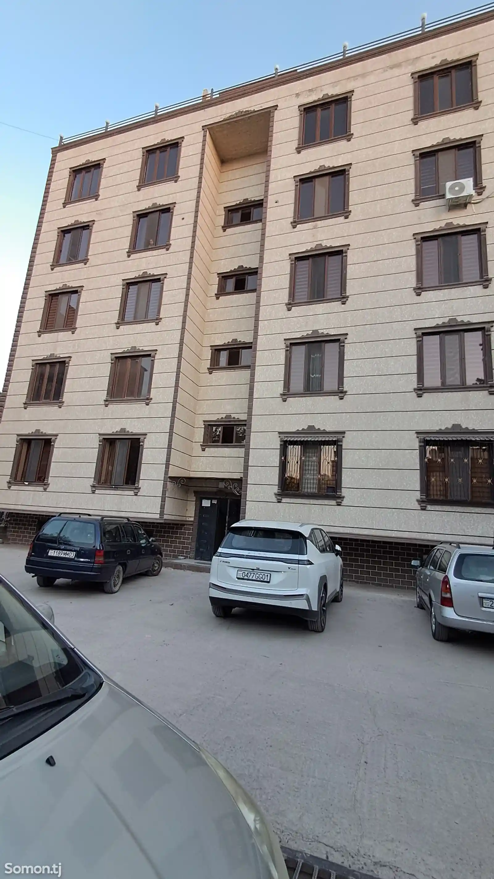 3-комн. квартира, 3 этаж, 72 м², Сино 10А назди Поликлиникаи шаҳри-1