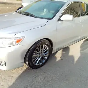 Toyota Camry, 2011