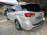 Kia Carnival, 2015-2