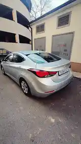 Hyundai Elantra, 2016-3