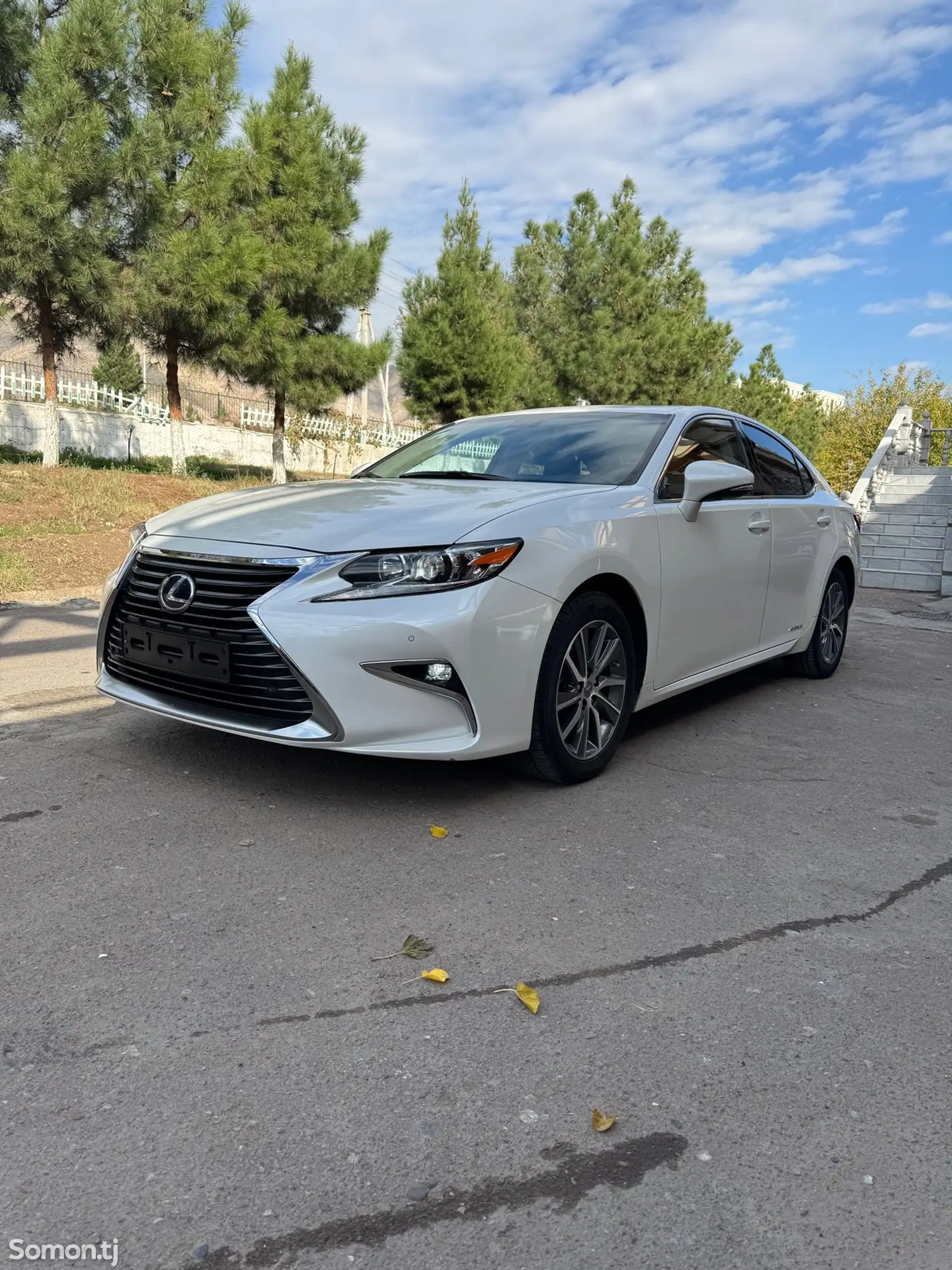 Lexus ES series, 2017-1