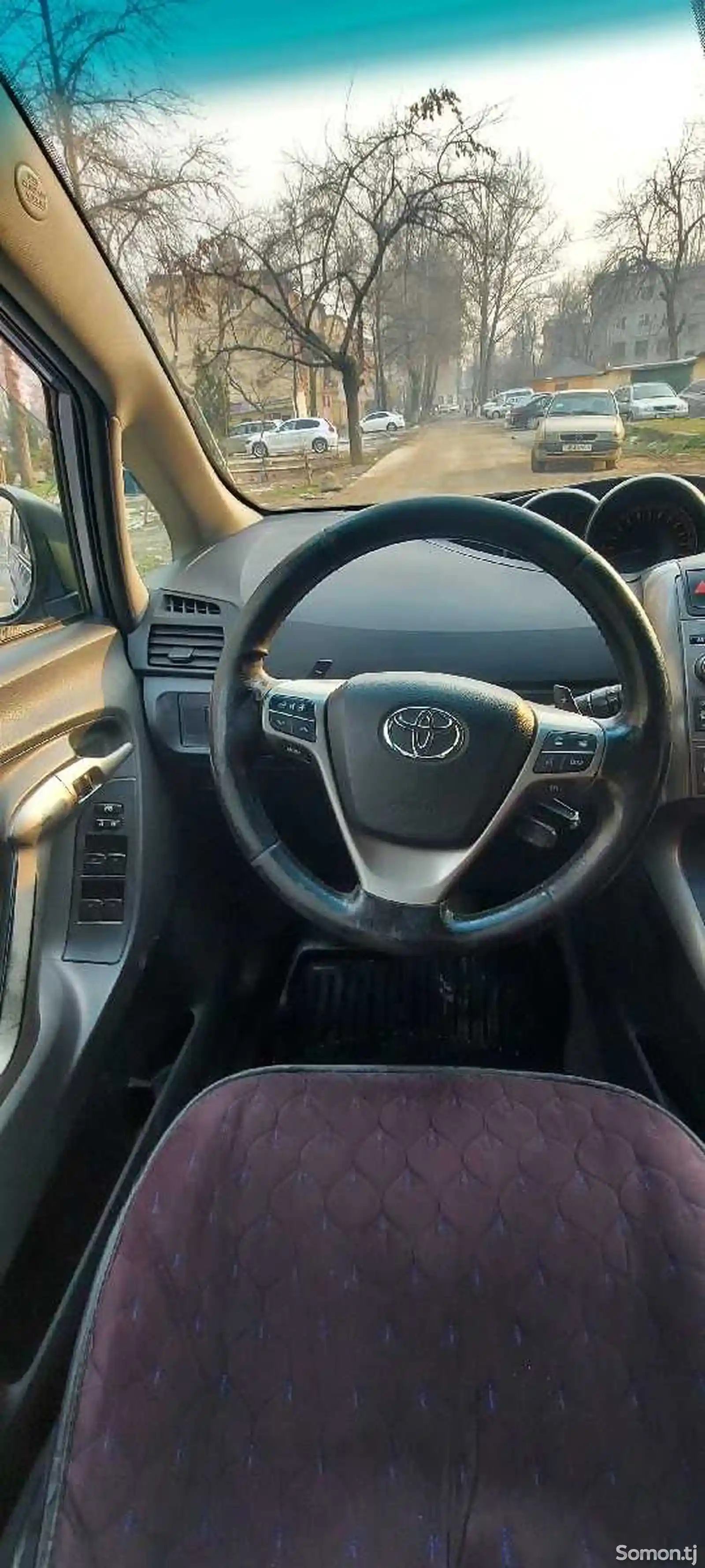 Toyota Corolla Verso, 2010-3