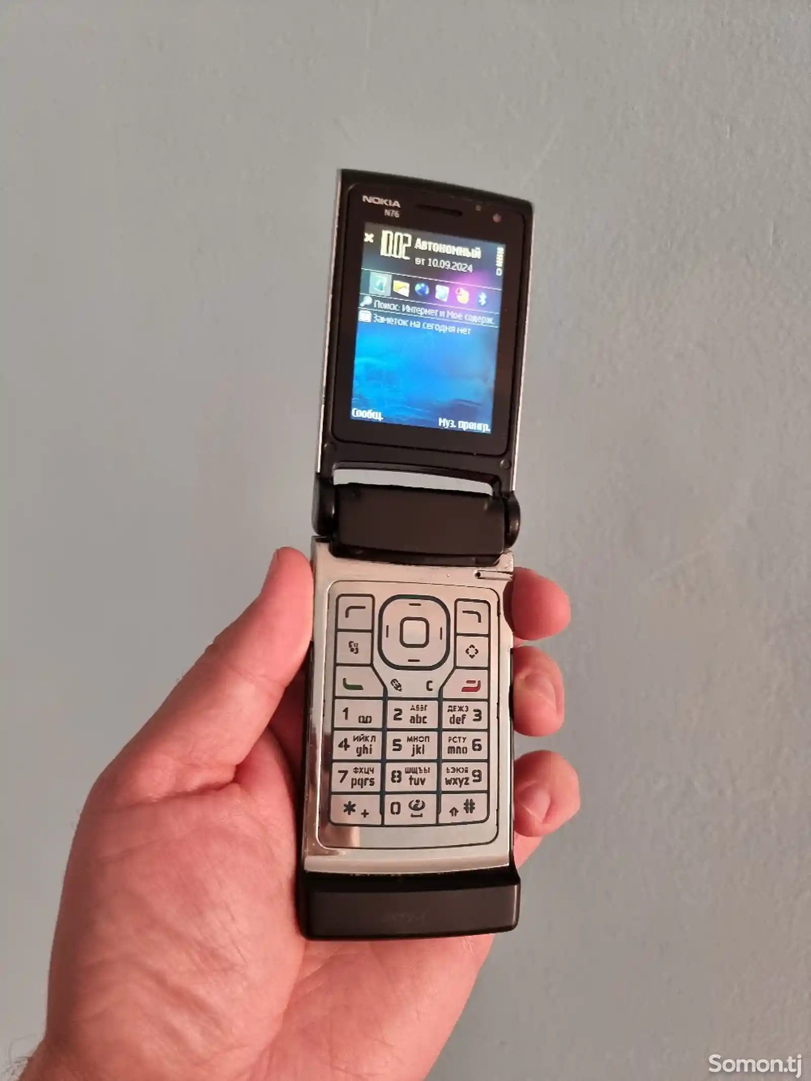 Nokia N76-2