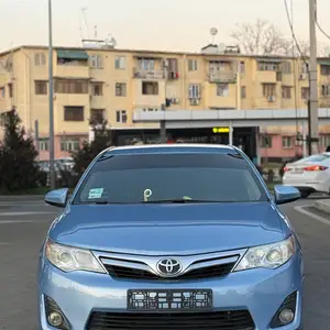 Toyota Camry, 2013