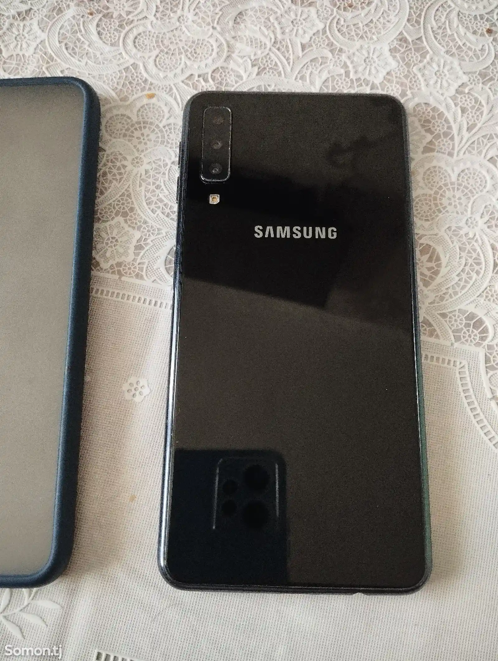 Samsung Galaxy A7 64gb-2