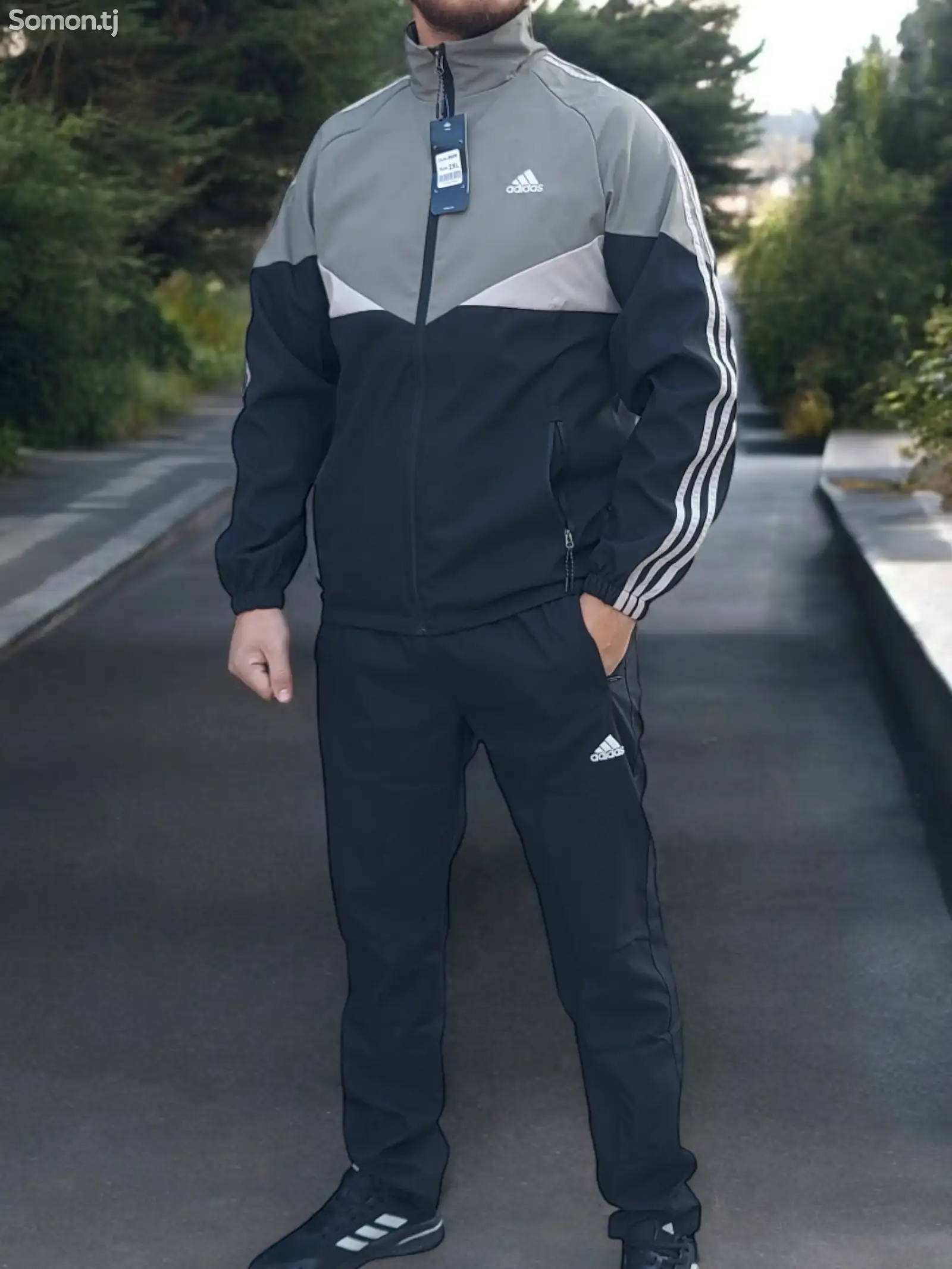 Спортивный костюм Adidas-1