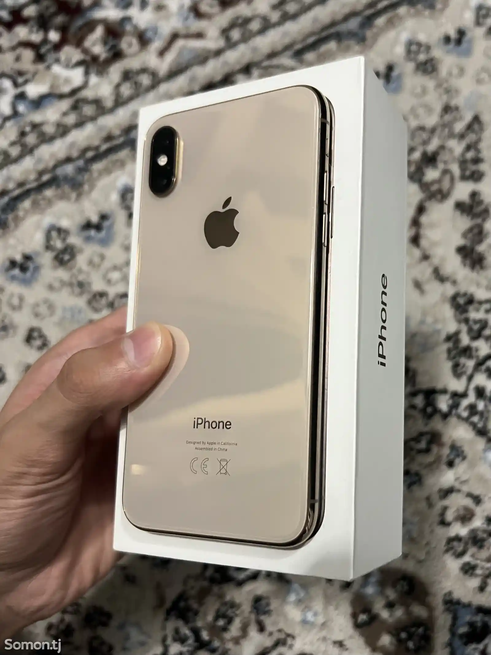 Apple iPhone Xs, 64 gb, Gold-1